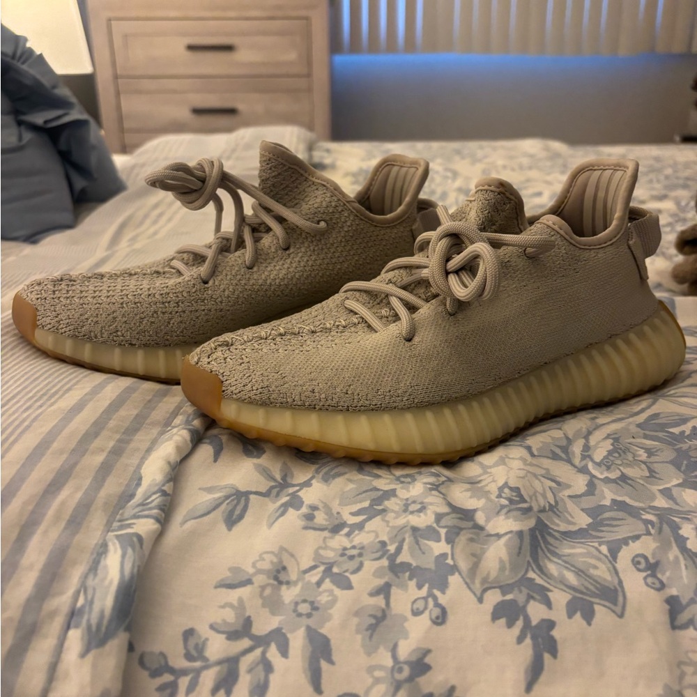 Adidas YEEZY Boost 350 - Size 5.5 Womens - Picture 3 of 6